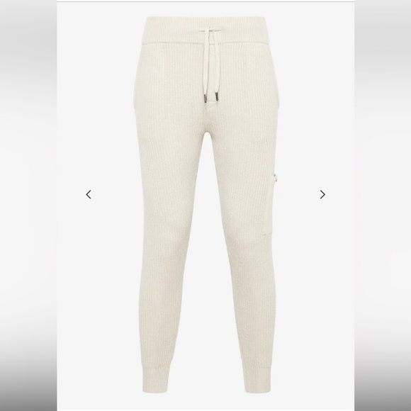 NWT JASON WOOL JOGGER in cream
SER.O.YA Revolve - Picture 2 of 5